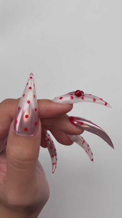Eagle Claw Curved Stiletto 3D Nail Tips Clear 128